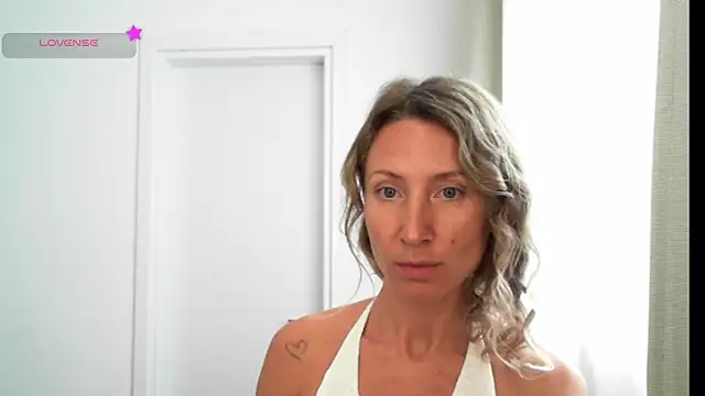 Snapshot of Paevoa chatting on 01.12.26 Paevoa online show from 01.12.26