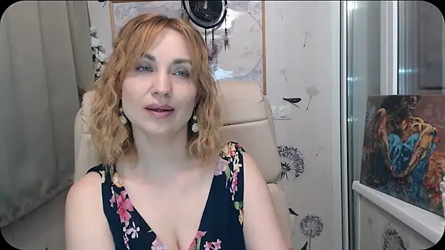 Snapshot of KatrinAlluring chatting on 03.26.26 KatrinAlluring online show from 03.26.26