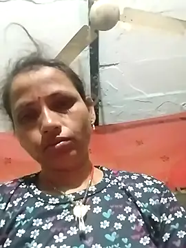 Snapshot of KIRTI12_HOT chatting on 10.07.25 KIRTI12 HOT online show from 10.07.25