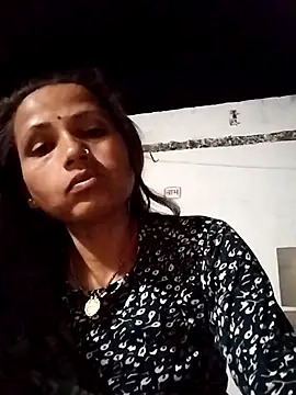 Snapshot of KIRTI12_HOT chatting on 10.08.25 KIRTI12 HOT online show from 10.08.25