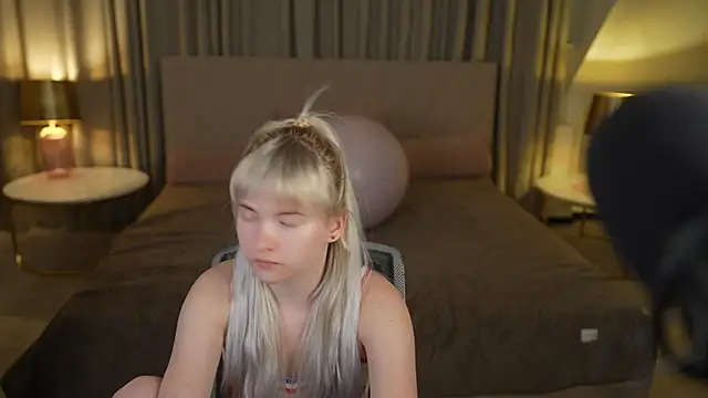 Ava kiss054 online show from 04.17.26