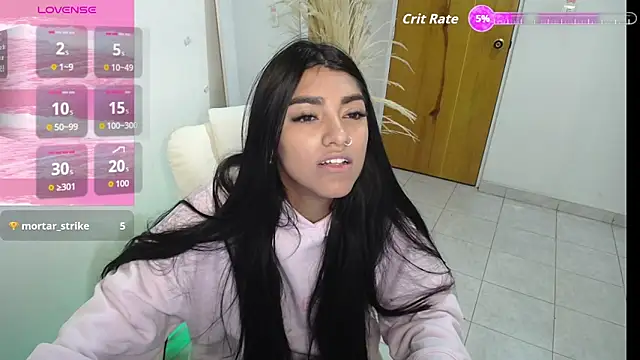 Snapshot of amarasilk_ chatting on 09.17.25 amarasilk online show from 09.17.25