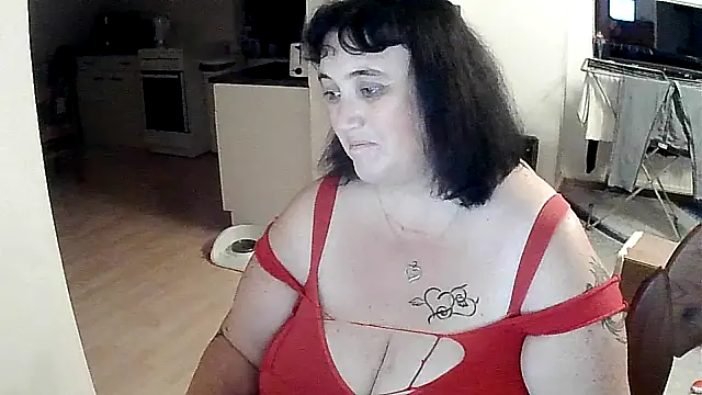 Snapshot of Minou1610 chatting on 10.16.25 Minou1610 online show from 10.16.25