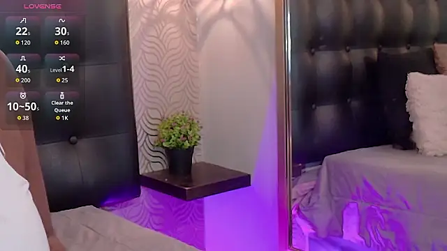 NaiaraMasson  online show from 03.10.26