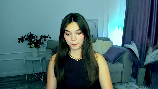 DivineAmour online show from 09.28.25