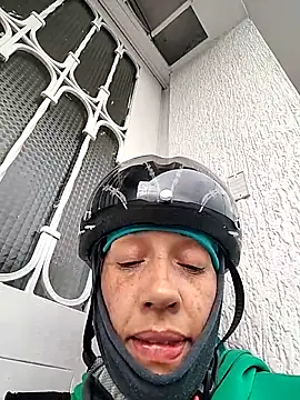 Shantey Laurent online show from 01.15.26