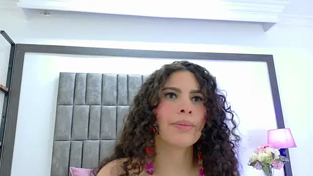 Snapshot of Skyler_Fox_ chatting on 05.30.26 Skyler Fox online show from 05.30.26