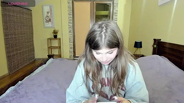 Snapshot of Lilly_Jess chatting on 09.26.25 Lilly Jess online show from 09.26.25