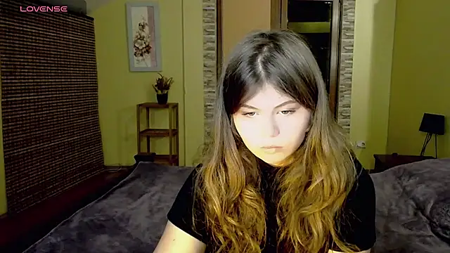 Snapshot of Lilly_Jess chatting on 10.10.25 Lilly Jess online show from 10.10.25