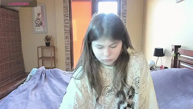 Snapshot of Lilly_Jess chatting on 10.19.25 Lilly Jess online show from 10.19.25