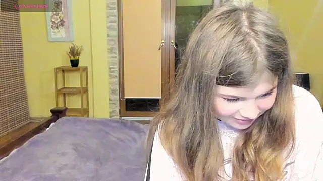 Snapshot of Lilly_Jess chatting on 10.30.25 Lilly Jess online show from 10.30.25