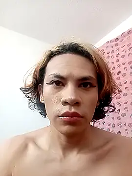 Snapshot of kittymutant99 chatting on 10.27.25 kittymutant99 online show from 10.27.25