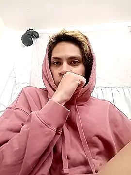 Snapshot of kittymutant99 chatting on 11.13.25 kittymutant99 online show from 11.13.25