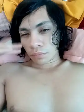 Snapshot of kittymutant99 chatting on 12.20.25 kittymutant99 online show from 12.20.25