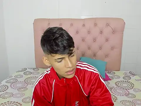 Snapshot of asbeell_grigory chatting on 10.23.25 asbeell grigory online show from 10.23.25