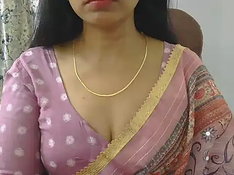 MISS SOMIYA online show from 03.12.26