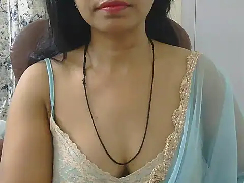 MISS SOMIYA online show from 04.25.26