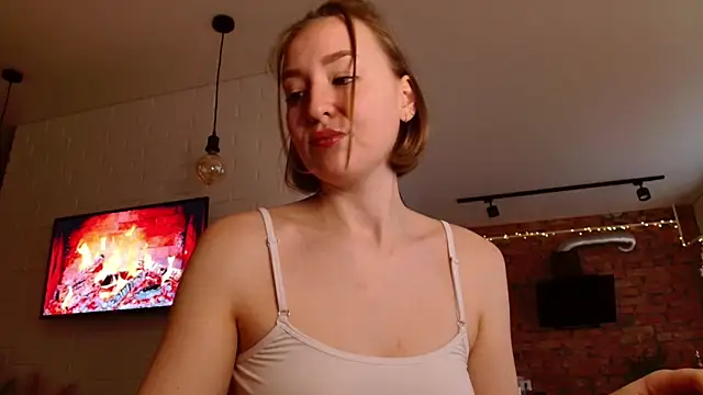 WhitePrincessLuna online show from 11.05.25