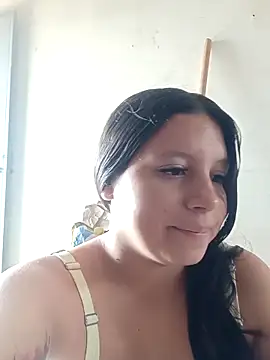 Shell Latina online show from 09.25.25