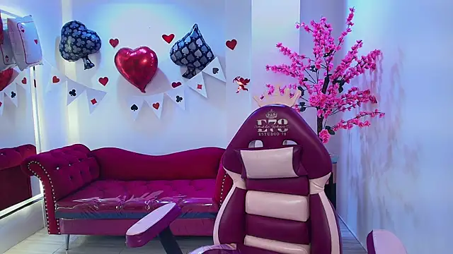 Black roseee online show from 02.19.26