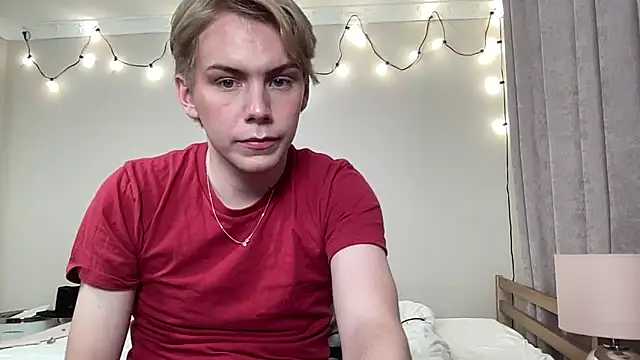 Snapshot of scottishtwink01 chatting on 09.16.25 scottishtwink01 online show from 09.16.25