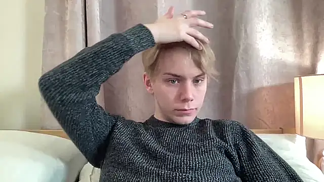 Snapshot of scottishtwink01 chatting on 10.02.25 scottishtwink01 online show from 10.02.25