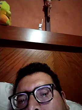 Santiagoqro85 online show from 10.13.25