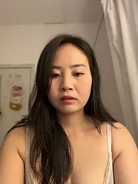 wly2028 online show from 07.15.26