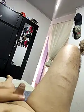 Snapshot of fabianmanchola chatting on 11.13.25 fabianmanchola online show from 11.13.25