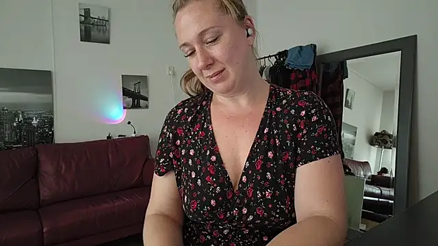 MazySunny online show from 07.07.26