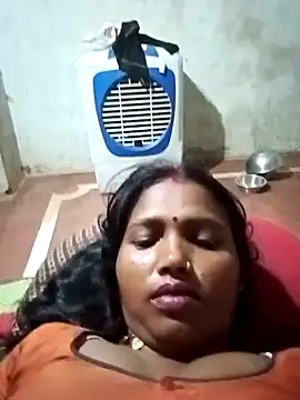 Snapshot of Cm_pooja chatting on 10.22.25 Cm pooja online show from 10.22.25