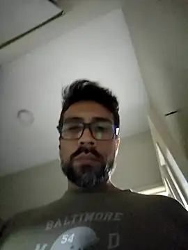 Snapshot of Mac50rus chatting on 09.11.25 Mac50rus online show from 09.11.25