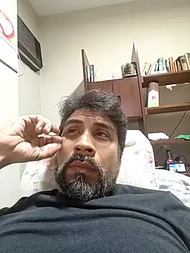 Snapshot of Mac50rus chatting on 09.30.25 Mac50rus online show from 09.30.25