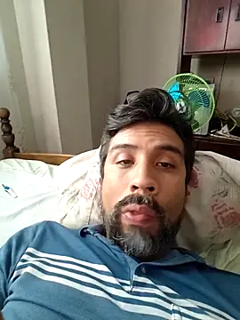 Snapshot of Mac50rus chatting on 10.07.25 Mac50rus online show from 10.07.25