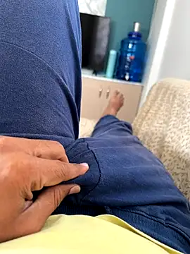 sunnu 97  online show from 10.13.25