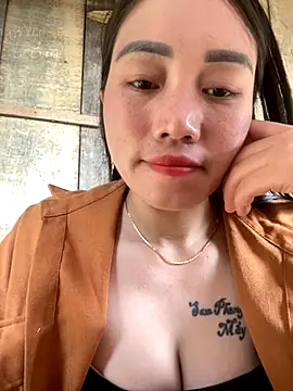 chipp-bong online show from 11.05.25