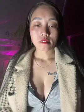 chipp-bong online show from 11.22.25