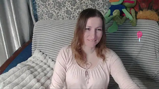 Snapshot of LesanaMagic chatting on 05.26.26 LesanaMagic online show from 05.26.26