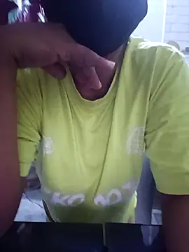 Snapshot of hottie_jenny9 chatting on 09.14.25 hottie jenny9 online show from 09.14.25