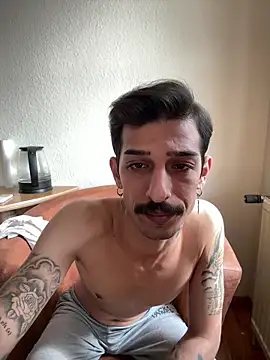 bisexevaa online show from 04.15.26