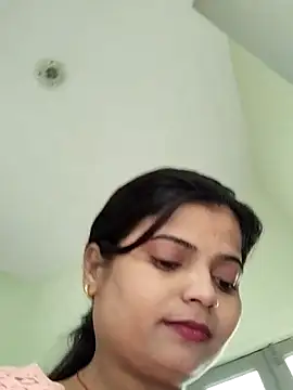 Hot-Pooja25 online show from 04.08.26