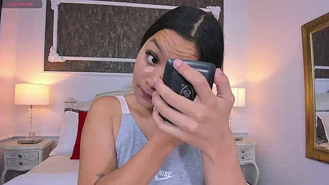 SharonBonet online show from 10.29.25