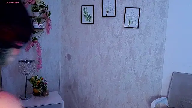 RobinBennett online show from 10.24.25