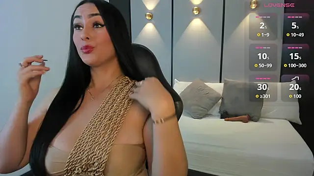 Snapshot of ashly_moonn chatting on 05.30.26 ashly moonn online show from 05.30.26