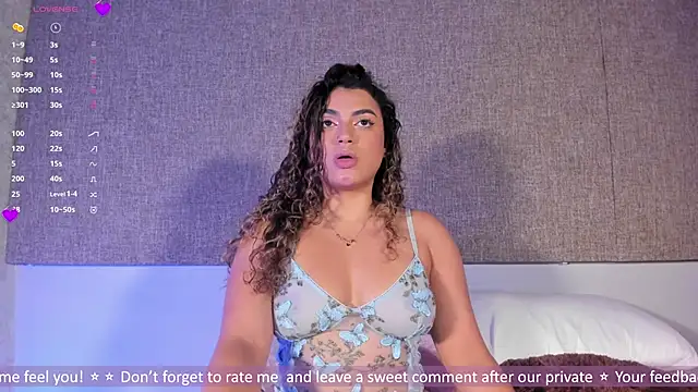 Snapshot of Salomeferreira_ chatting on 10.18.25 Salomeferreira online show from 10.18.25