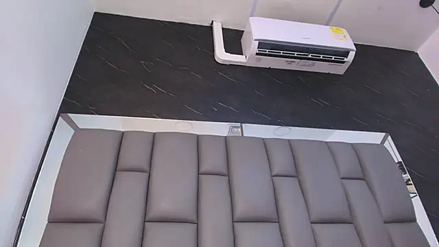 Snapshot of kissme_luna chatting on 02.13.26 kissme luna online show from 02.13.26