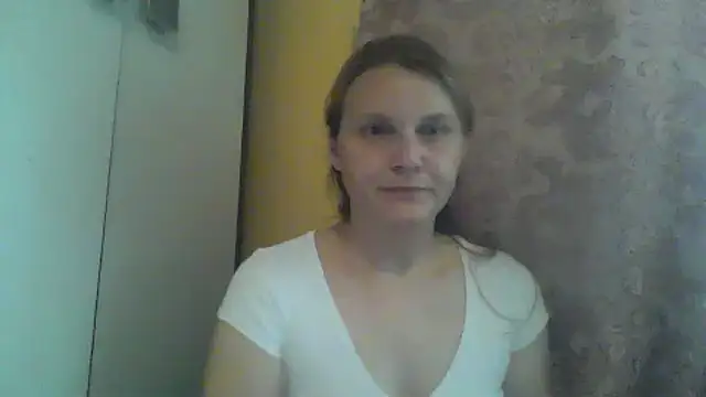Snapshot of Elvanii chatting on 06.11.26 Elvanii online show from 06.11.26
