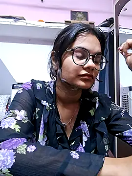 Snapshot of horny_haze chatting on 09.18.25 horny haze online show from 09.18.25