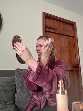 SexySaraxxoo online show from 02.24.26