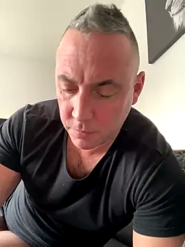 Marronglace1 online show from 12.16.25